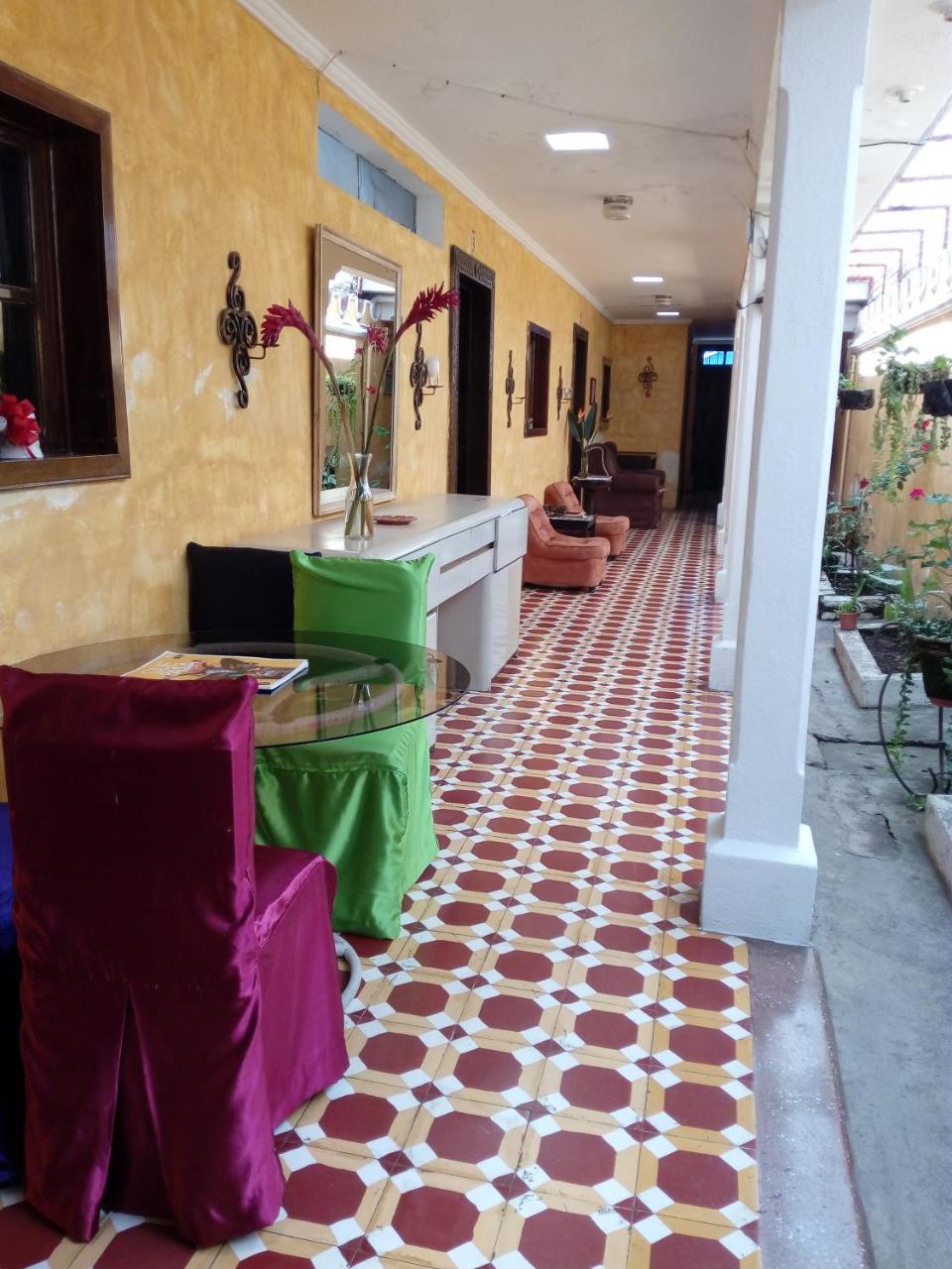 Hotel Casa El Calvario Antigua Esterno foto